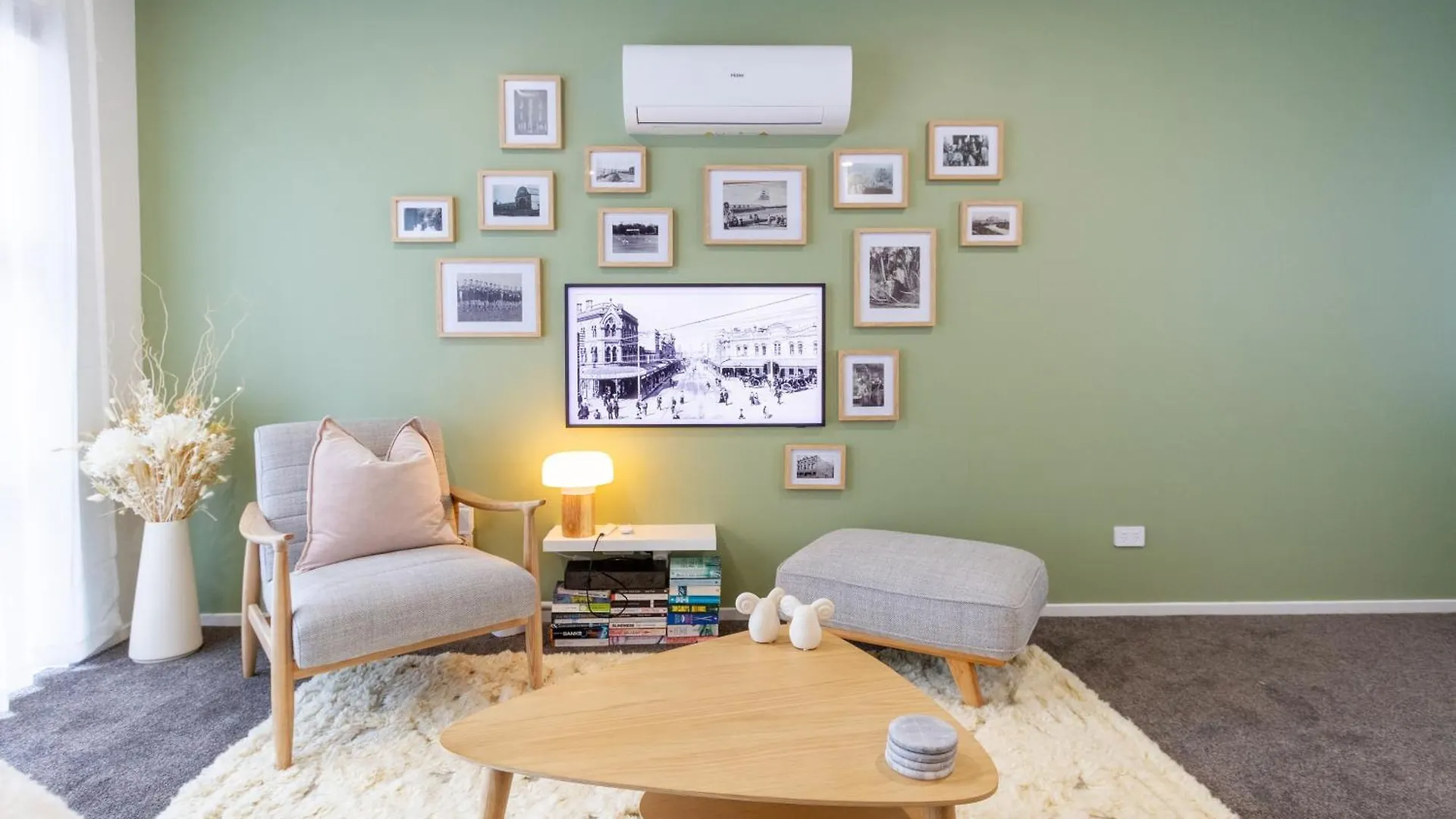 Apartment Relax In Designer Luxury At Central City Townhouse Christchurch